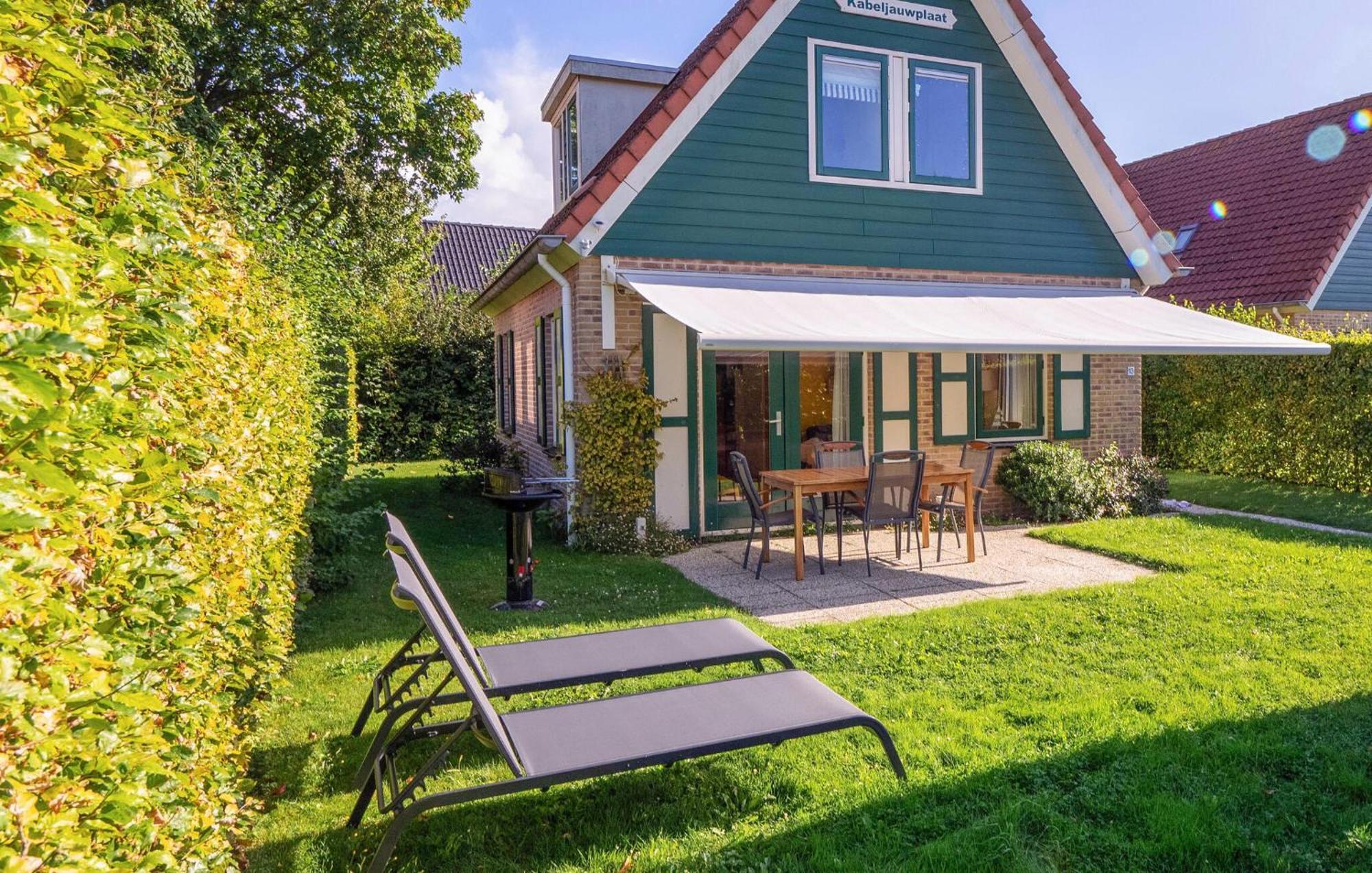 3 Bedroom Lovely Home In Zonnemaire Zewnętrze zdjęcie
